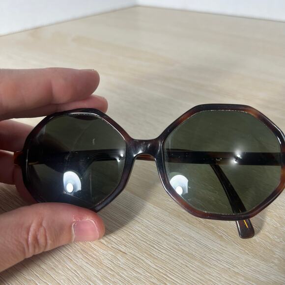 Bausch & Lomb Britt Hexagon Sunglasses FRAMES ONLY Tortoise Shell WIDE ARMS main image 9